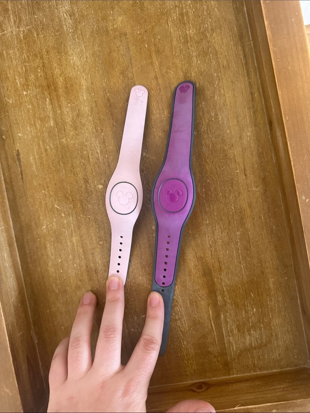 Disney magic band -pink or purple